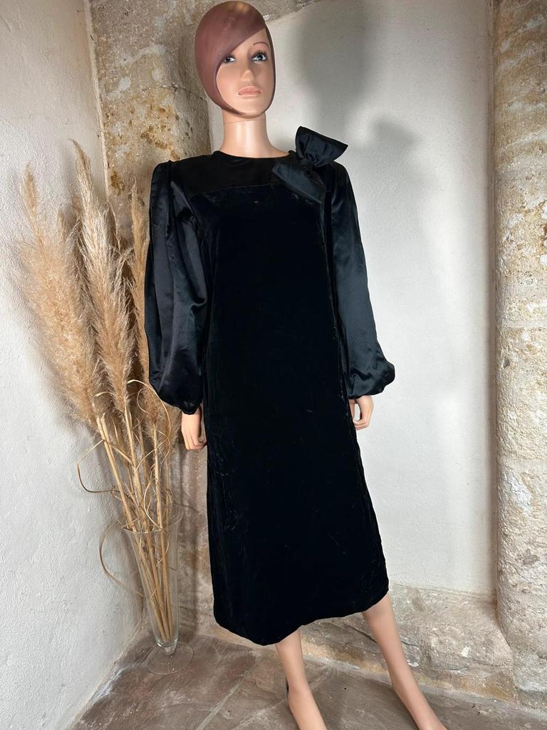 Robe de soirée en velours noire Nina Ricci Couture vintage